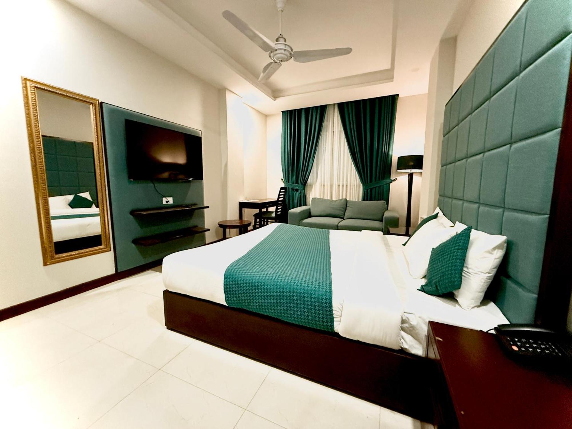 Atlas Hotel Islamabad Zewnętrze zdjęcie